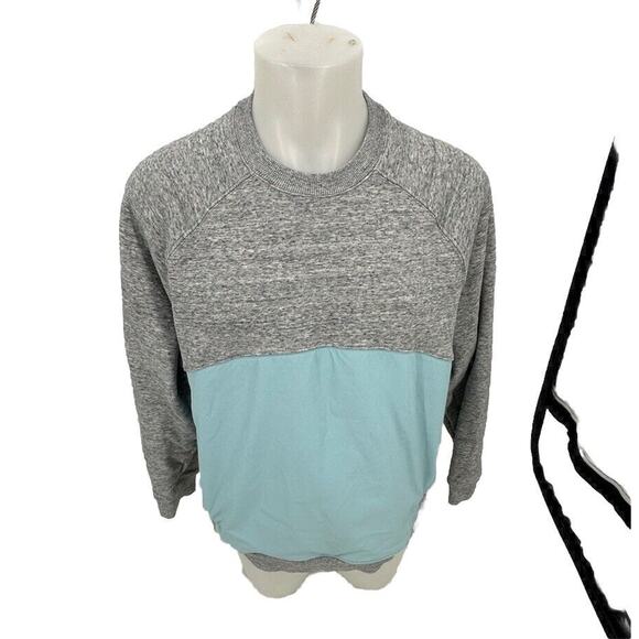 Fabletics Men Large The Go-To Crew Neck Sweatshirt Pullover Gray Teal Panel V28 - Picture 1 of 12